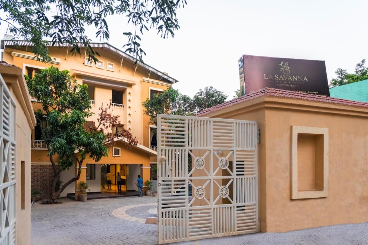 La Savanna By Dl Hotels & Resorts Rāmnagar Buitenkant foto
